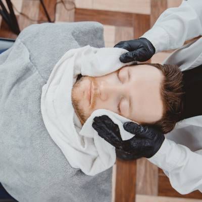 HOT TOWEL SHAVE
